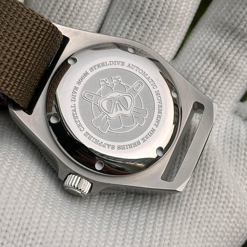 Adventurer's Military GMT Watch™